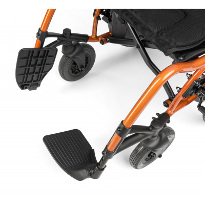 Electric-TIM I: Elektryczny wózek inwalidzki na dużych kołach D130AL