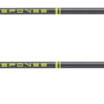 Para kijków trekkingowych LEKI Response z regulowanymi długościami i antypoślizgowymi końcówkami.