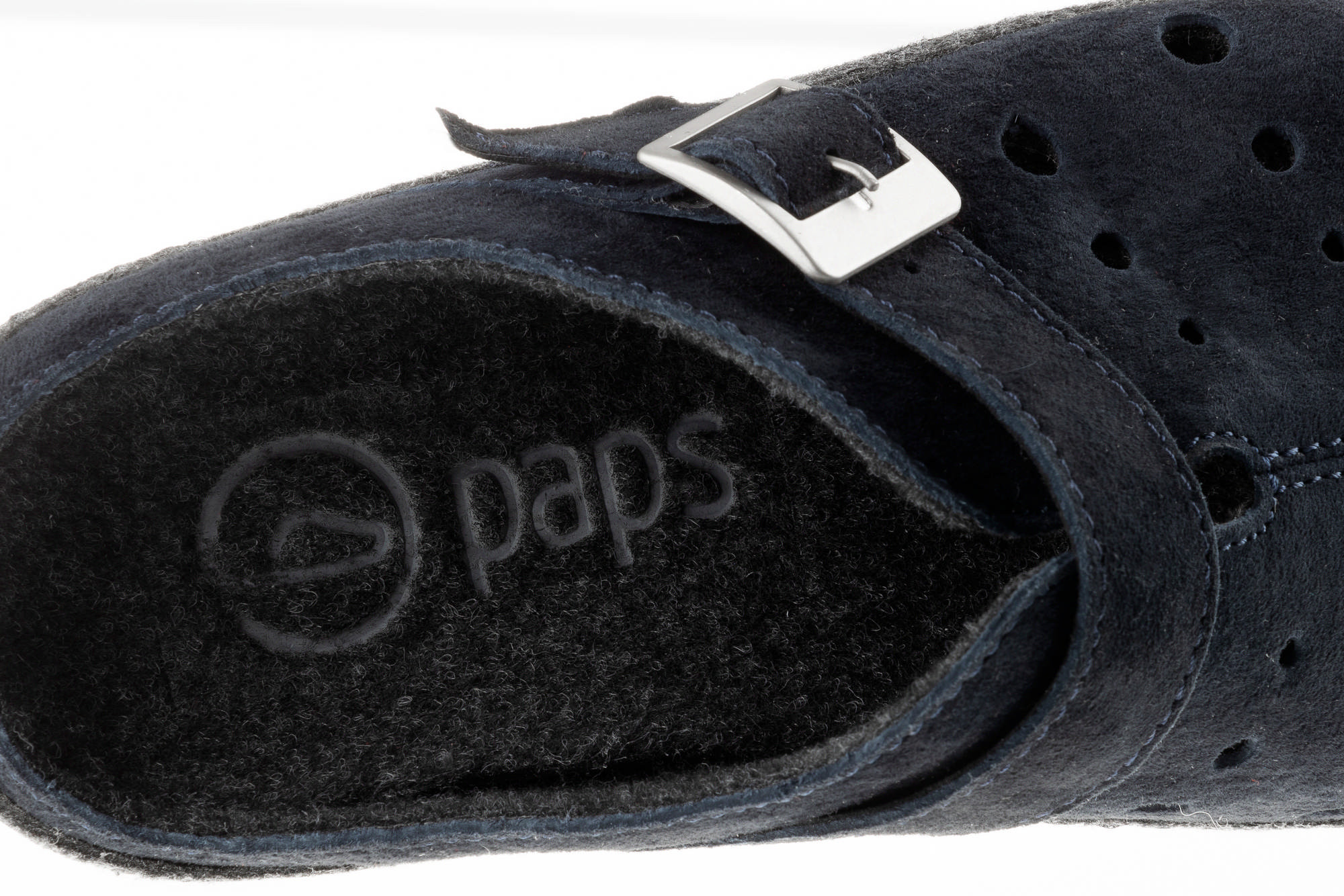 Ciemnoszare, zamszowe buty z metalową klamrą i wyściółką z logo Paps na wkładce.