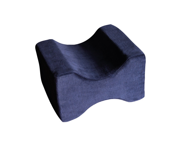 Fotel wypoczynkowy w ciemnoniebieskim kolorze o nowoczesnym, falistym kształcie, bez podłokietników.