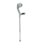 Laska ortopedyczna z podnóżkiem i głowicą do kąpieli, przeznaczona do wsparcia podczas wstawania i poruszania się.