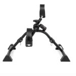 Stabilizator do ćwiczeń na mięśnie brzucha z regulowanym oparciem i szerokimi nogami, na czarnym stelażu.