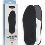 Wkładki do butów z czarnej siateczki, w opakowaniu marki Corbby, przeznaczone do odciążania stóp.